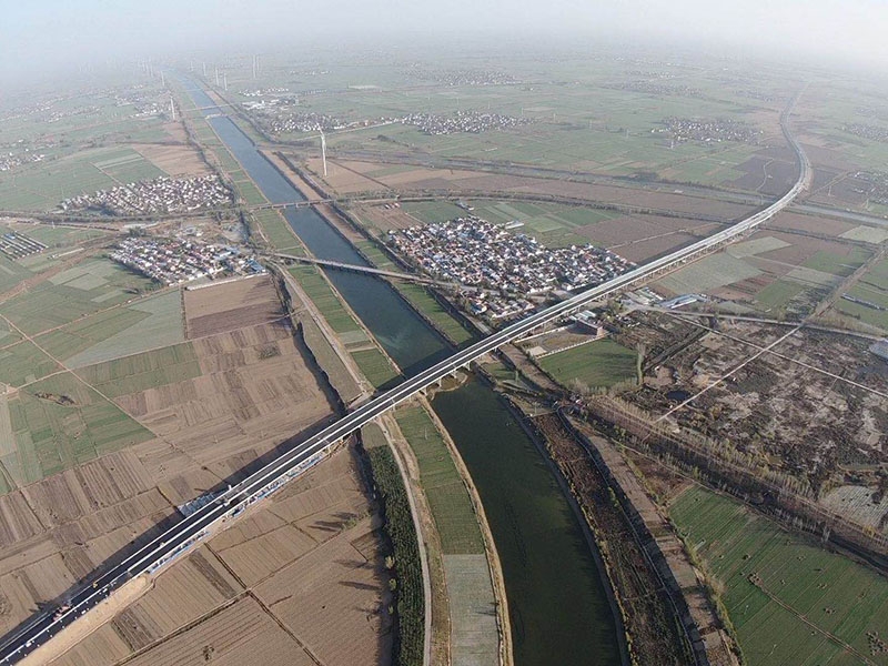 跨河大橋 (1)